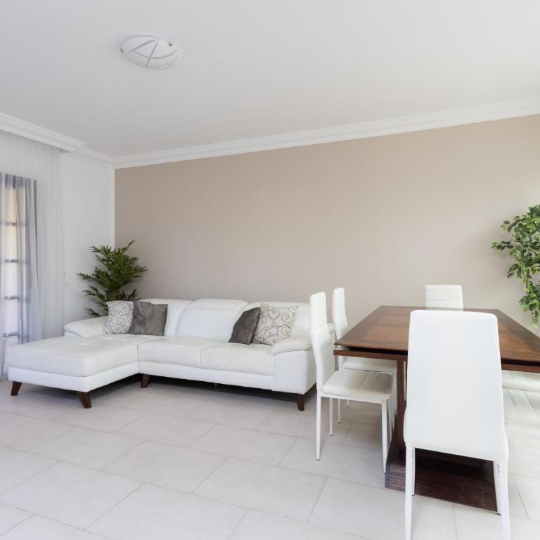 Exclusive Townhouse in Central Plaza del Duque Close to the Beach - Villa de 3 dormitorios - 1