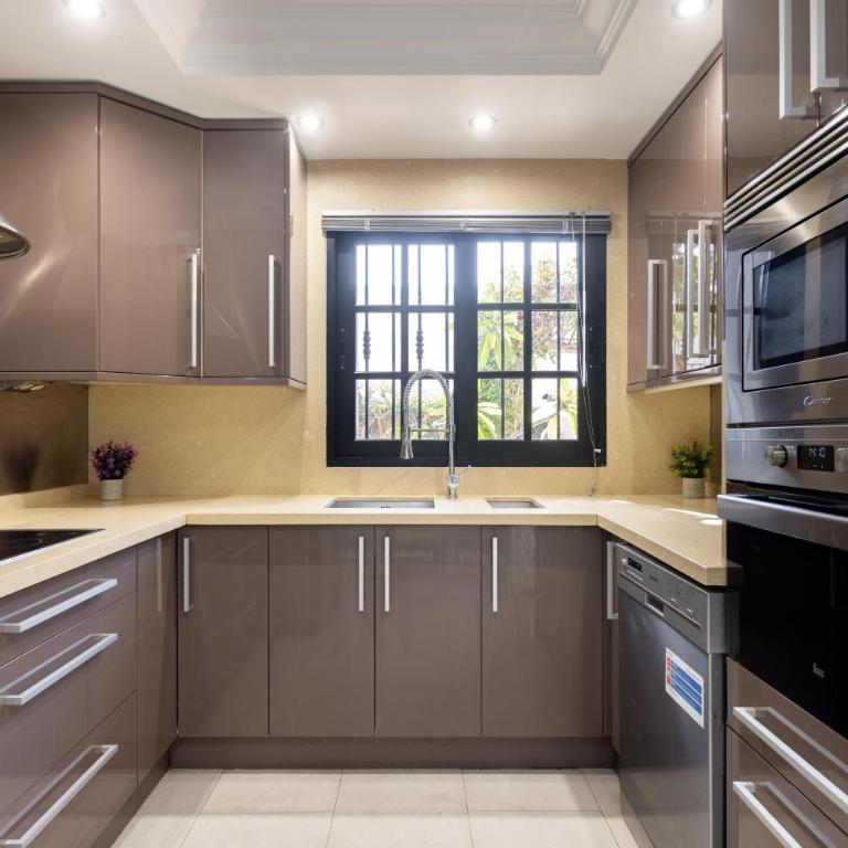 Exclusive Townhouse in Central Plaza del Duque Close to the Beach - Villa de 3 dormitorios - 6