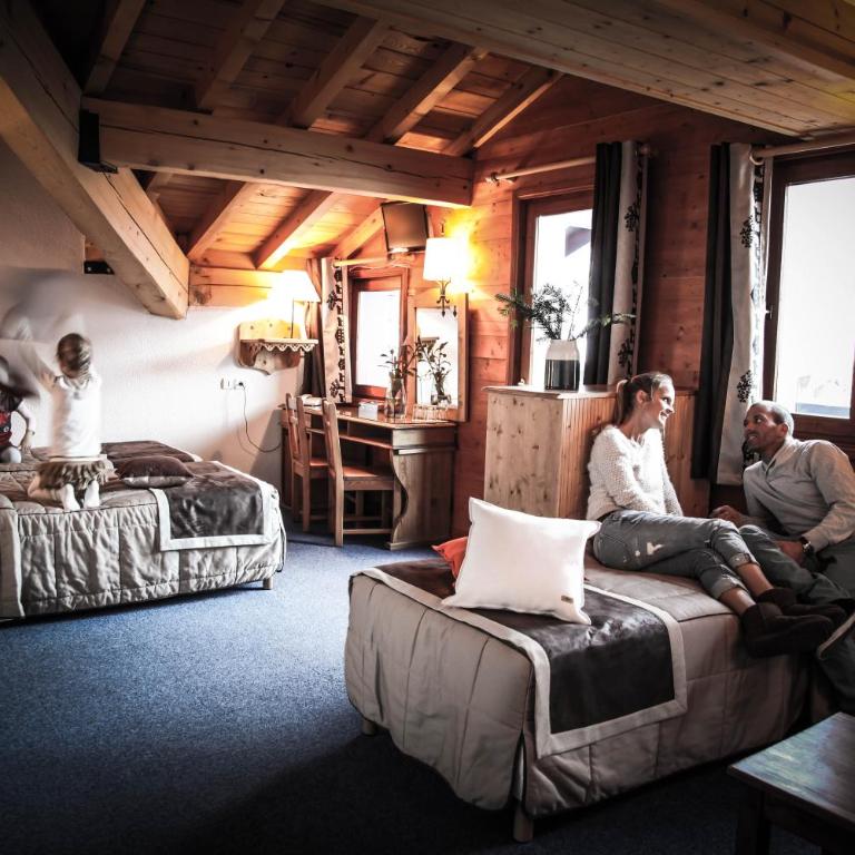 Hôtel Le Refuge - Chambre Quadruple - 7