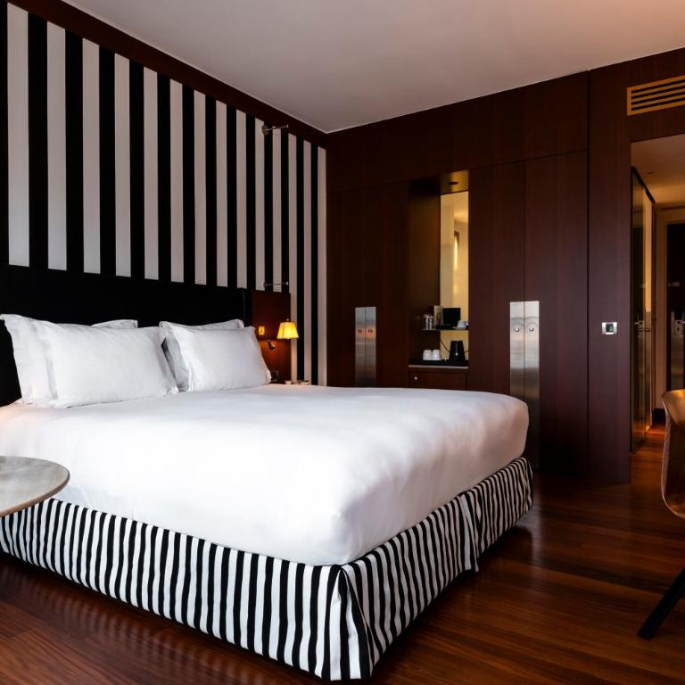 Grand Hôtel Champs-Elysées - Chambre Prestige - Arc De Triomphe - 4