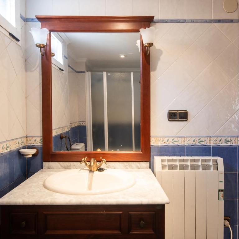 Apartamento los Avines - Centro Llanes - Two-Bedroom Apartment - 27