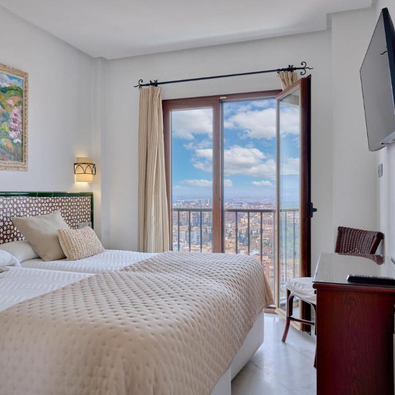 Hotel Mirador Arabeluj - Superior Twin Room with City View - 4