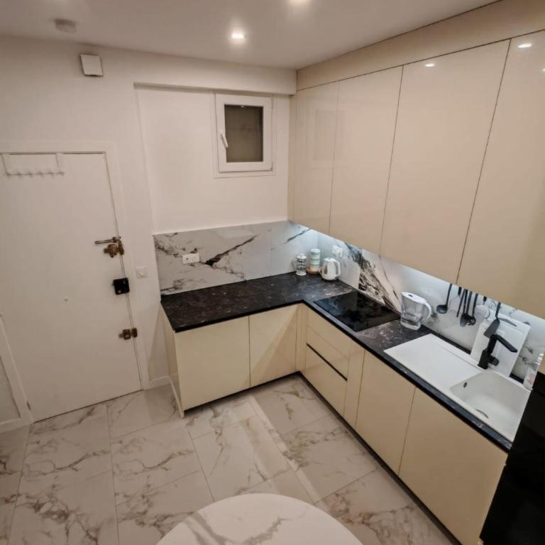 Nice Waterfront - Appartement 2 Chambres - 8