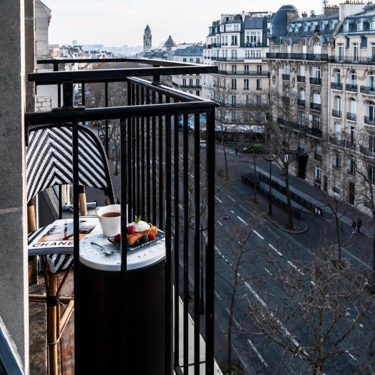 Grand Hôtel Champs-Elysées - Chambre Prestige - Balcon Panoramique - Arc De Triomphe - 9