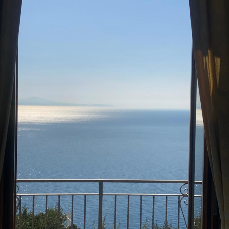 Villa Borgo San Michele - Camera Tripla Superior con Vista Mare - 2