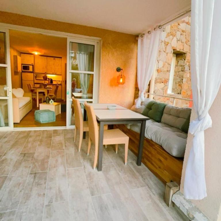 Cap Esterel/Cœur Village/RDJ - Apartment mit 2 Schlafzimmern - 4