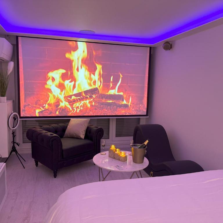 Loveroom de luxe avec jacuzzi sauna vapeur écran 300 cm - One-Bedroom Apartment - 12