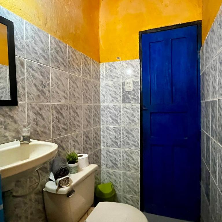 Casa Estudio Taganga - Habitación Compartida Mixta - 4 camas - 7