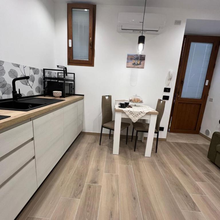 Ad un passo dalla Rocca luxury suite - Appartamento con 1 Camera da Letto - 7