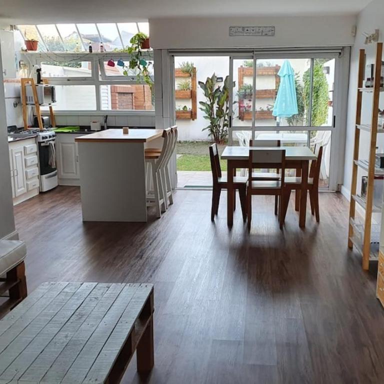 Wide duplex 200 meters from the sea - Casa de 2 dormitorios - 1