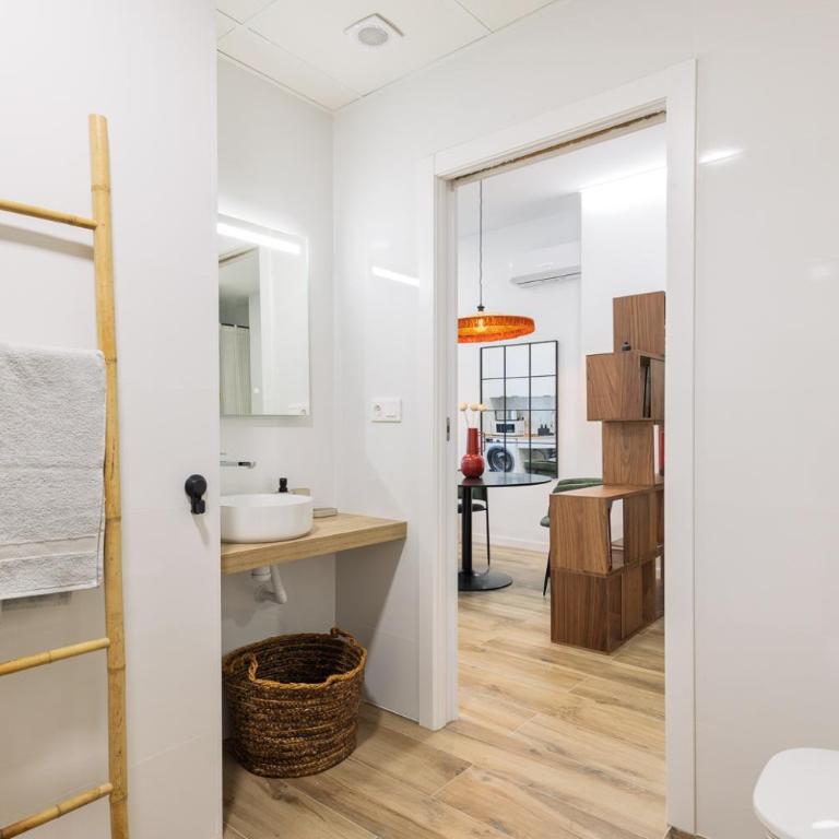 Moderno loft reformado, Smart TV, AC, Beach, 3Pax - One-Bedroom Apartment - 36
