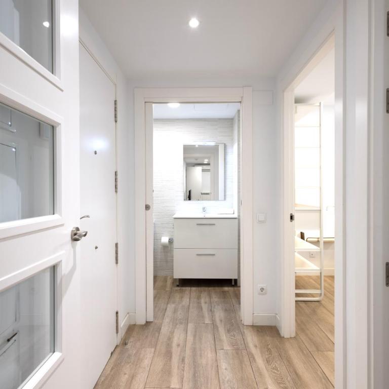 Stay U-nique Apartments Fabra i Puig - Two-Bedroom Apartment - 82