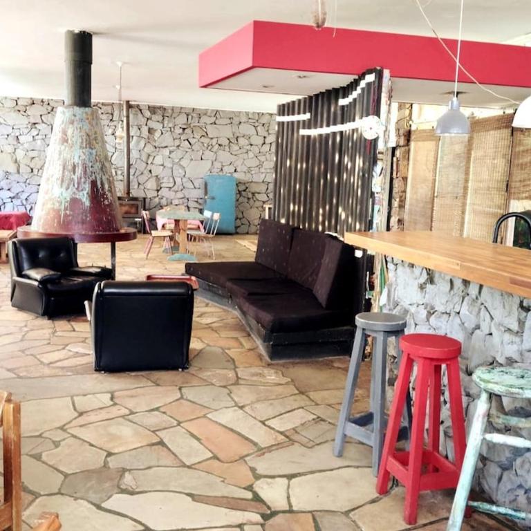 Hermosa, arbolada y amplia - Casa de 2 dormitorios - 26