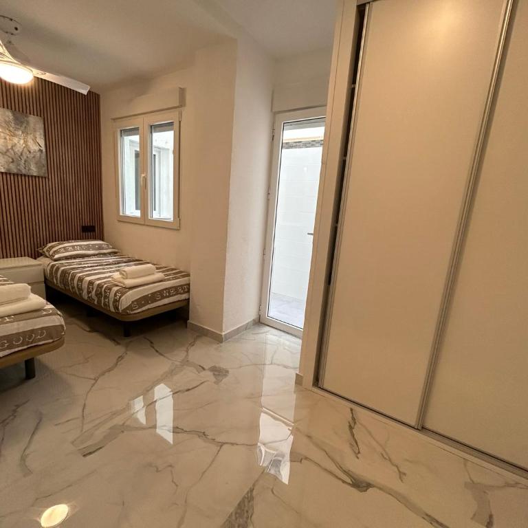 Nice apartment close to the beach with garage - Apartamento de 2 dormitorios - 6