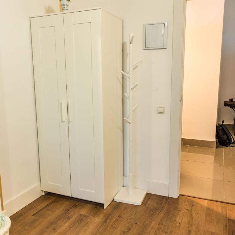 Isabel Guest House - Double Room with Private Bathroom - 1