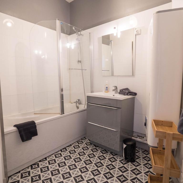 charming city center flat - Superior Apartment - 15