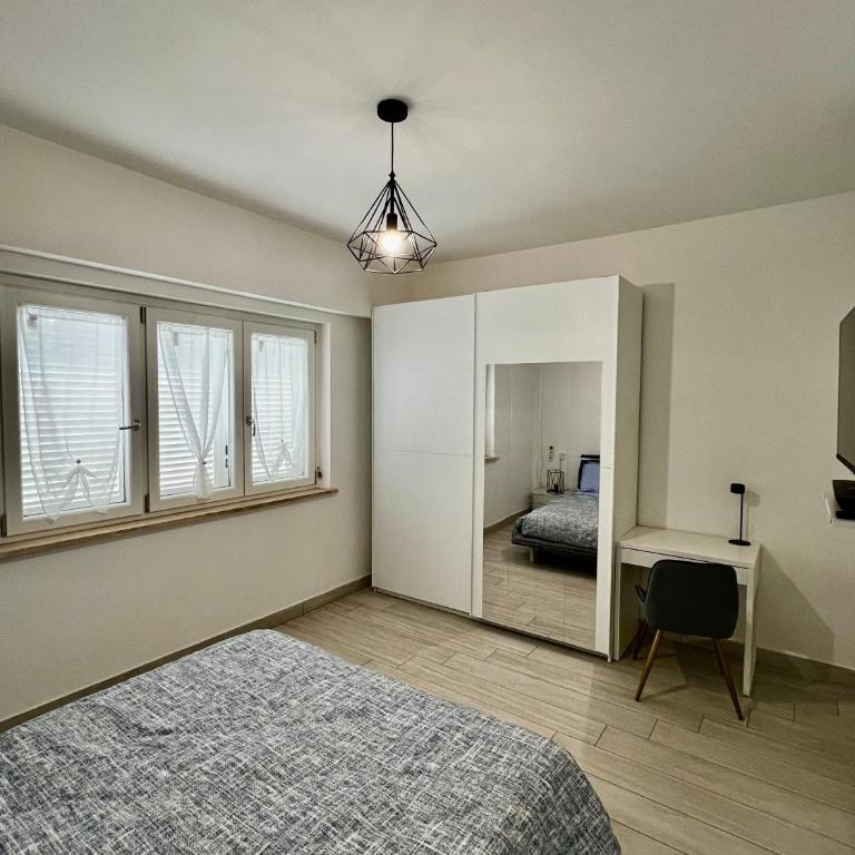 Elegant & Spacious 2BR 2BA Unit with Private Patio - Familien-Apartment mit 2 Schlafzimmern - 16
