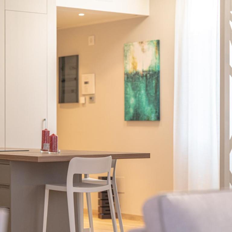 Appartamento Baia di Piona - Appartamento con 3 Camere da Letto e con Balcone - 81