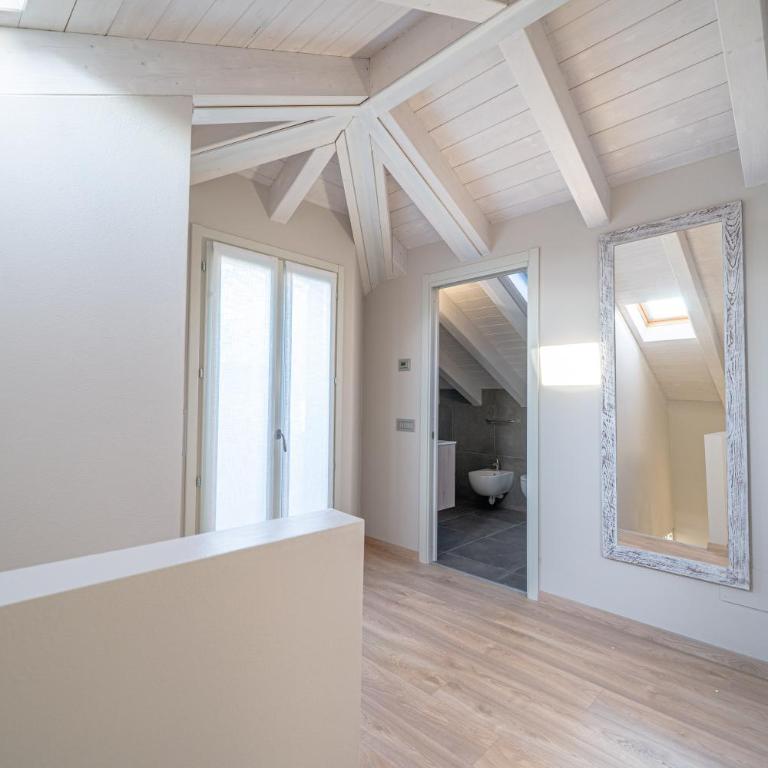 Appartamento Baia di Piona - Appartamento con 3 Camere da Letto e con Balcone - 85