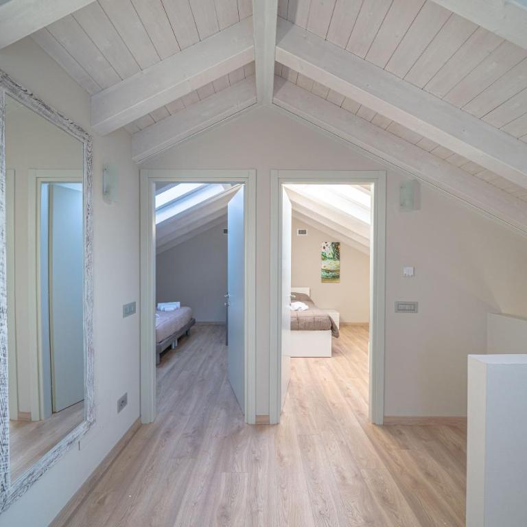 Appartamento Baia di Piona - Appartamento con 3 Camere da Letto e con Balcone - 88