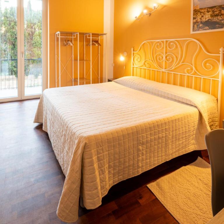 Lecce Eco Suites - Camera Matrimoniale con Bagno Privato - 4
