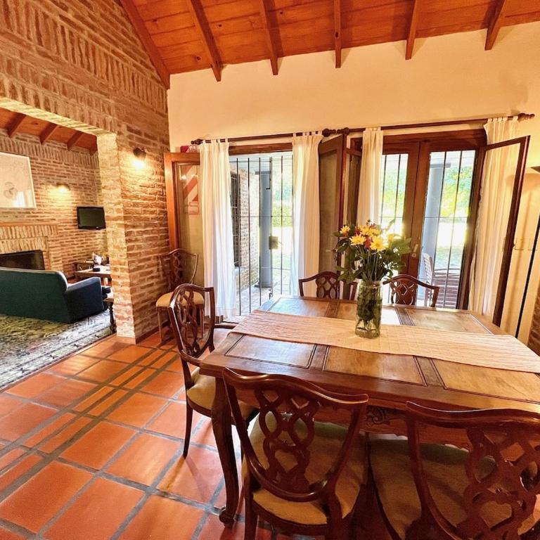 Casa en reserva natural en Lobos, 2 noches mínimo de estadía - Casa de 4 dormitorios - 46