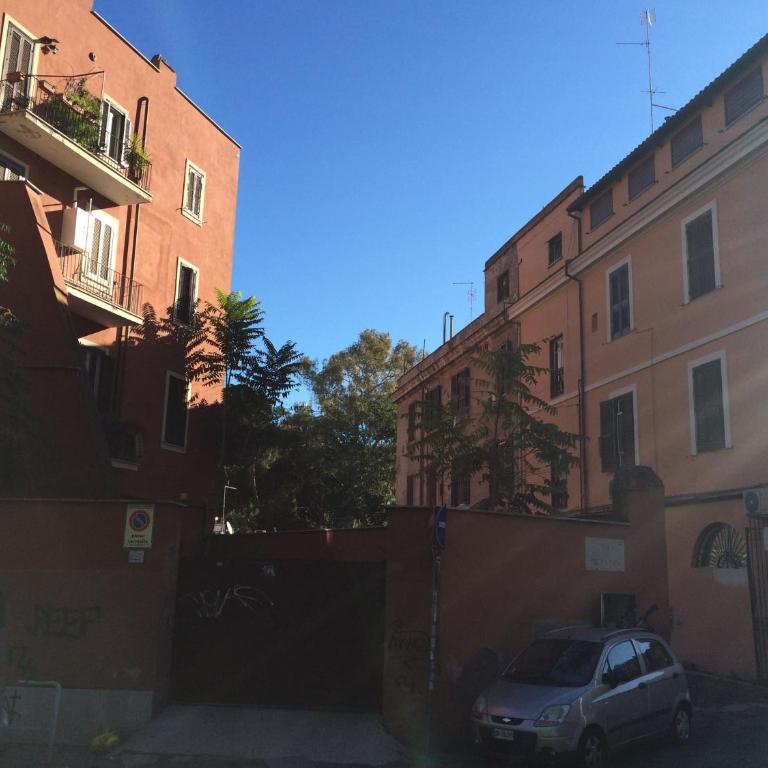 GuestArt Trastevere Station Room with AC - Camera Matrimoniale Deluxe con 1 Letto Supplementare - 8