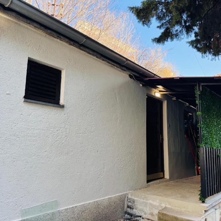 Vračarska kućica - One-Bedroom Apartment - 5
