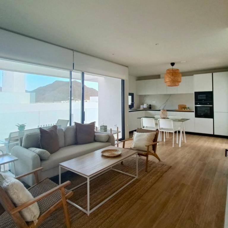 San José Suites 3 Hab, Piscina, solárium y WiFi - Three-Bedroom Vacation Home - 3