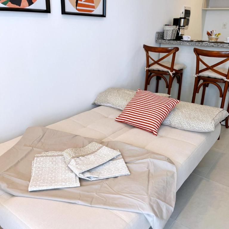 Departamento amoblado en Luque - Apartamento de 1 dormitorio - 2