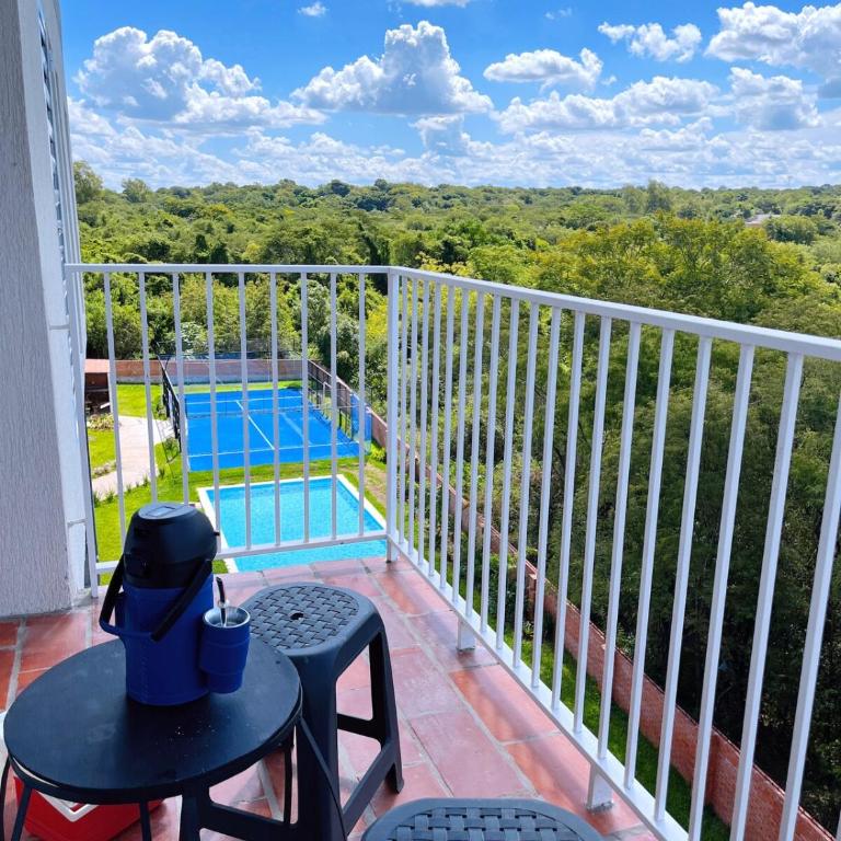 Departamento amoblado en Luque - Apartamento de 1 dormitorio - 23