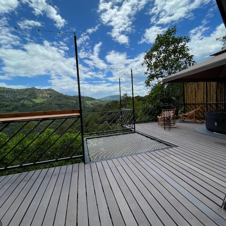 Criss Glamping - Deluxe Suite with Spa Bath - 15