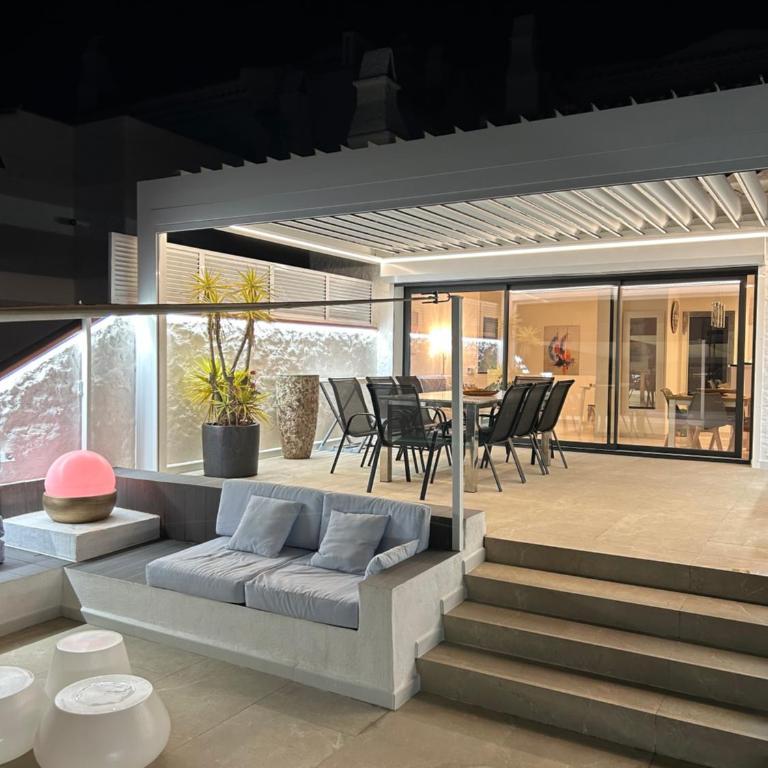 Appartement Duplex Rosas avec terrasse magnifique jacuzzi vue mer - Three-Bedroom Apartment - 17