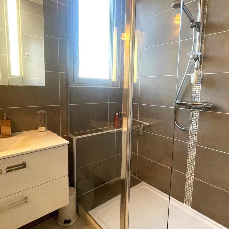 Arcachon Centre - T2 Confortable avec Balcon et Parking Privé - FR-1-420-156 - Apartment - 8