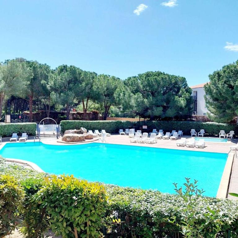Appartement 2 pièces en duplex avec terrasse et piscine à Balaruc-les-Bains - FR-1-553-301 - Appartement - 1