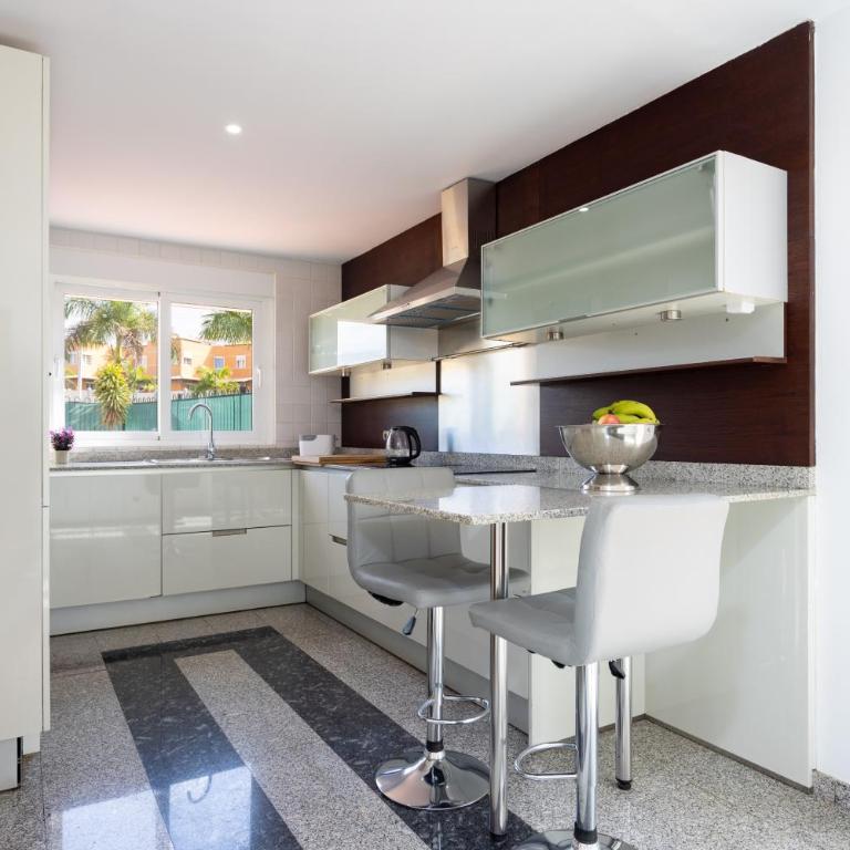 Exclusive villa with private pool 1 kilometer from Los Cristianos Beach - Apartamento - 14