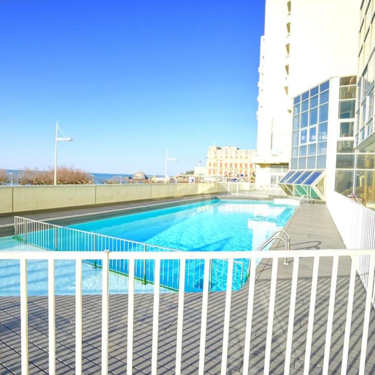 Downtown Biarritz, pool and ocean in 2min - Studio - 10