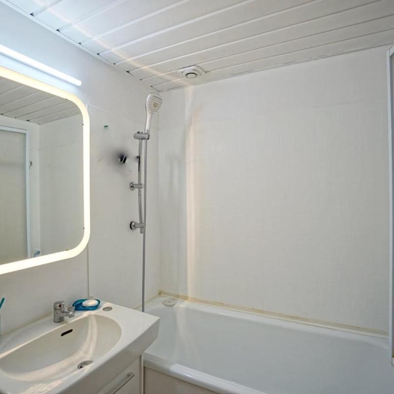 Downtown Biarritz, pool and ocean in 2min - Studio - 12