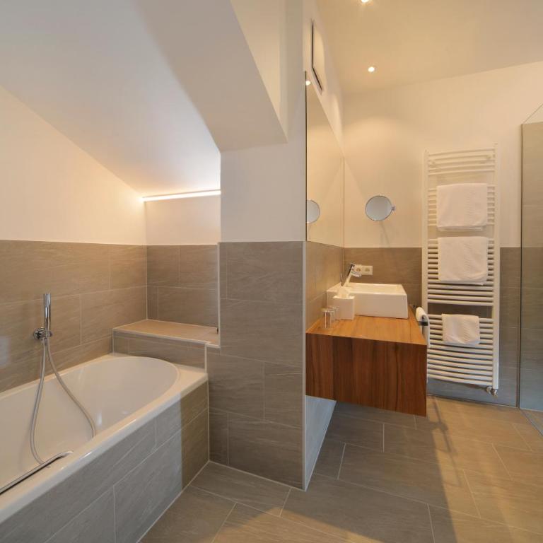 Appartement KroneLiving - Appartamento con 2 Camere da Letto e Balcone - 3