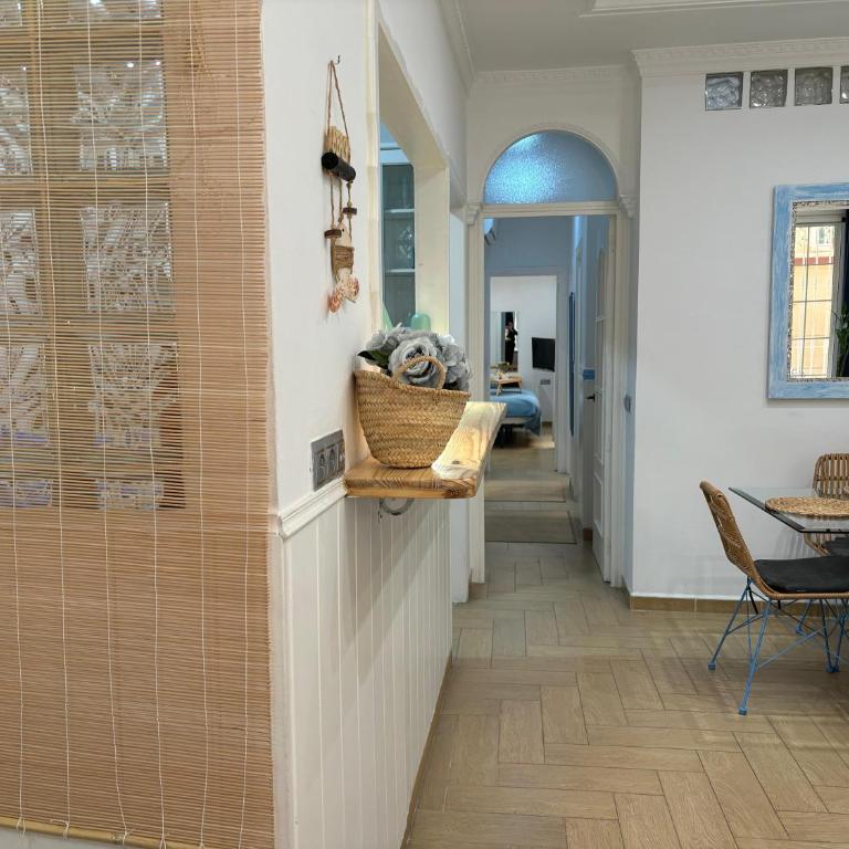 Port House, Paseo Marítimo,a un minuto playa - Three-Bedroom Apartment - 22