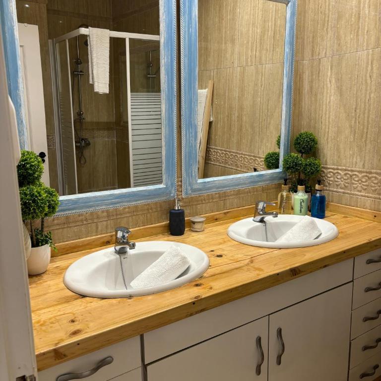 Port House, Paseo Marítimo,a un minuto playa - Three-Bedroom Apartment - 16