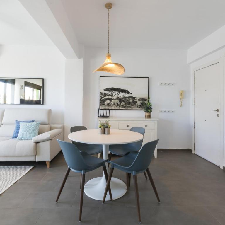 AG Castillo Ducal - Two-Bedroom Deluxe Apartment with Ocean View - 5