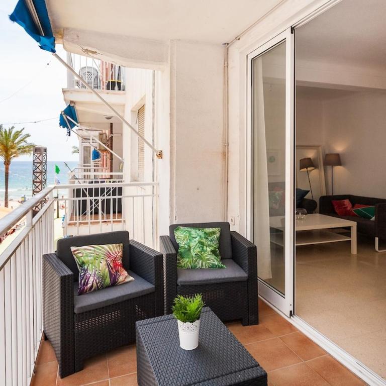 B4 Supernew Seafront Best Location Benidorm - One-Bedroom Apartment - 1