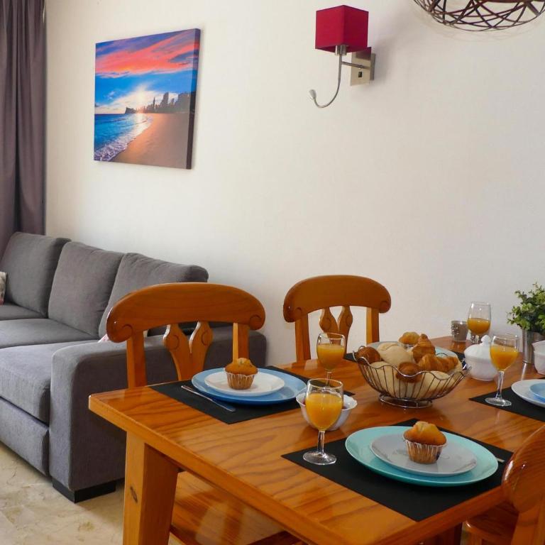 1 bedroom apartment with airconditioning - max 4 guests - One-Bedroom Apartment with Pool View - 6