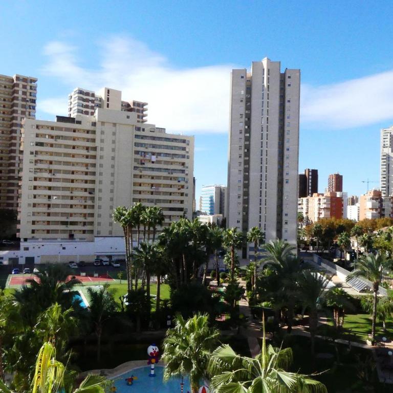1 bedroom apartment with airconditioning - max 4 guests - One-Bedroom Apartment with Pool View - 11