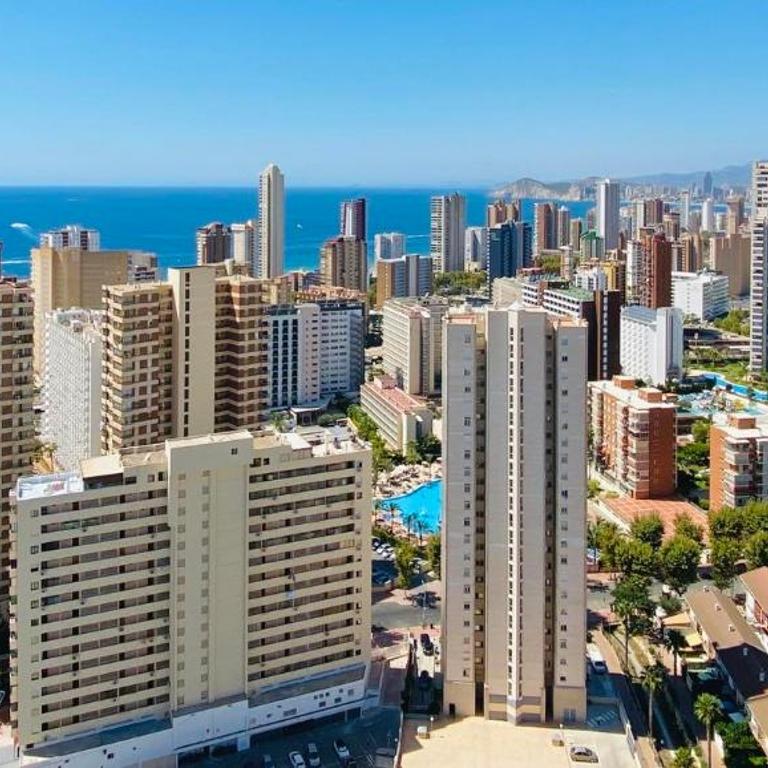 1 bedroom apartment with airconditioning - max 4 guests - One-Bedroom Apartment with Pool View - 20