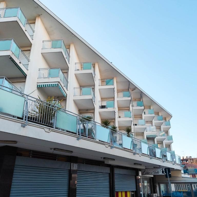 RESIDENCE TORINO - Appartamento con 1 Camera da Letto - 2