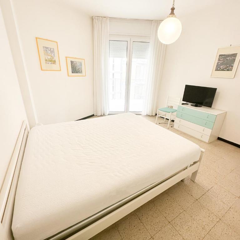 Vista Mare, Centrale - CENTRO COMMERCIALE - Appartamento con 3 Camere da Letto e Vista Mare - 8
