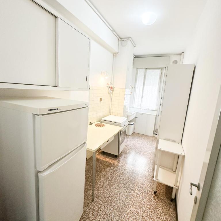 Vista Mare, Centrale - CENTRO COMMERCIALE - Appartamento con 3 Camere da Letto e Vista Mare - 10