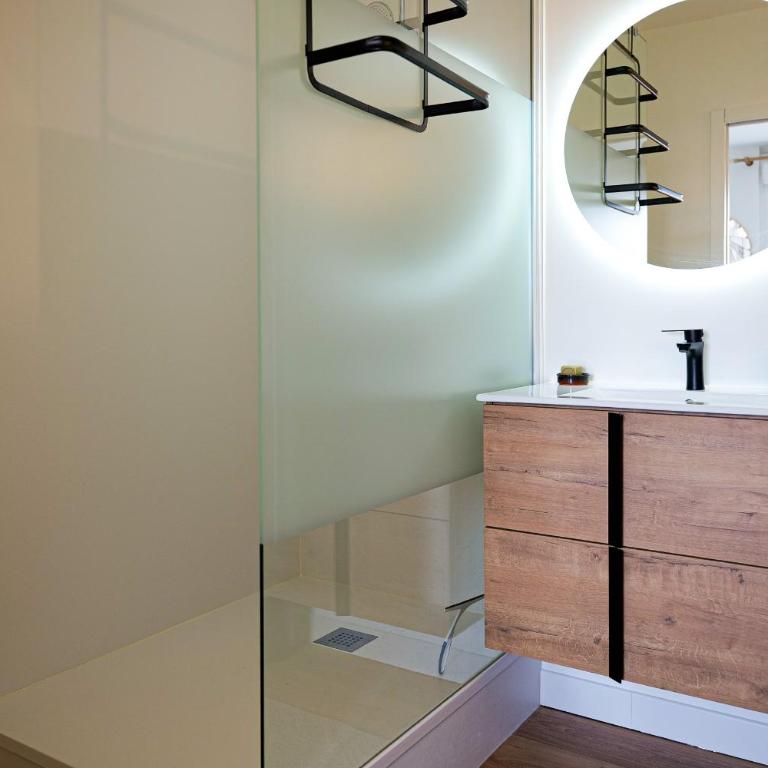 superbe appartement entierement renove - proche plage - quartier presidents - Superior Apartment mit 1 Schlafzimmer - 5